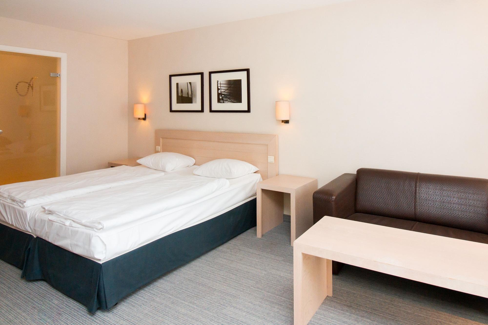 Hotel Aazaert By Wp Hotels 布兰肯贝赫 外观 照片